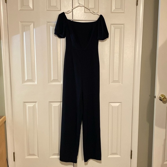Lilly Pulitzer Black Off the Shoulder Jumpsuit Size 00 in Like New Condition